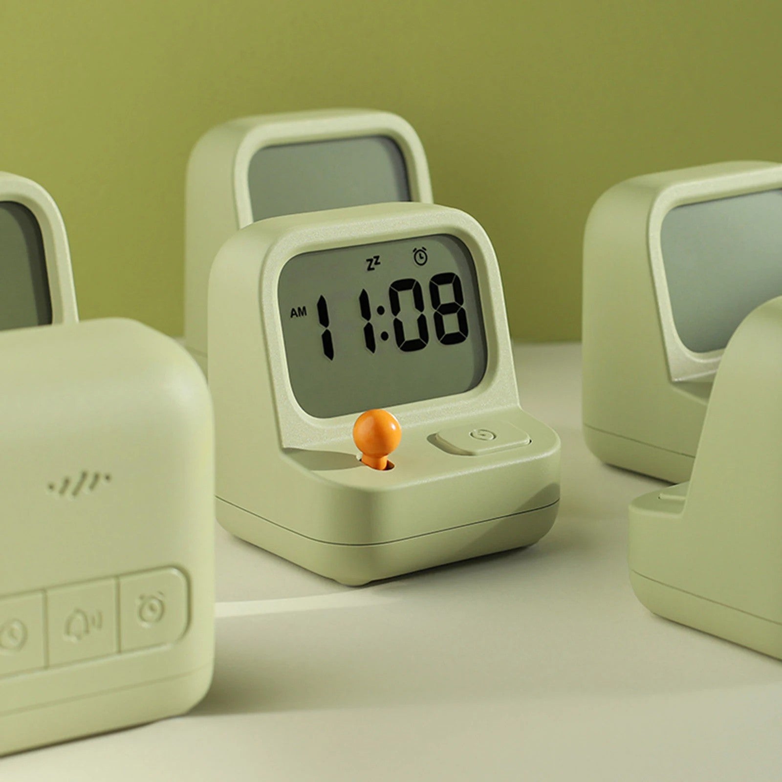 Retro Charm Table Alarm Clock - Timeless Design Meets Modern Simplicity!-the lalezar