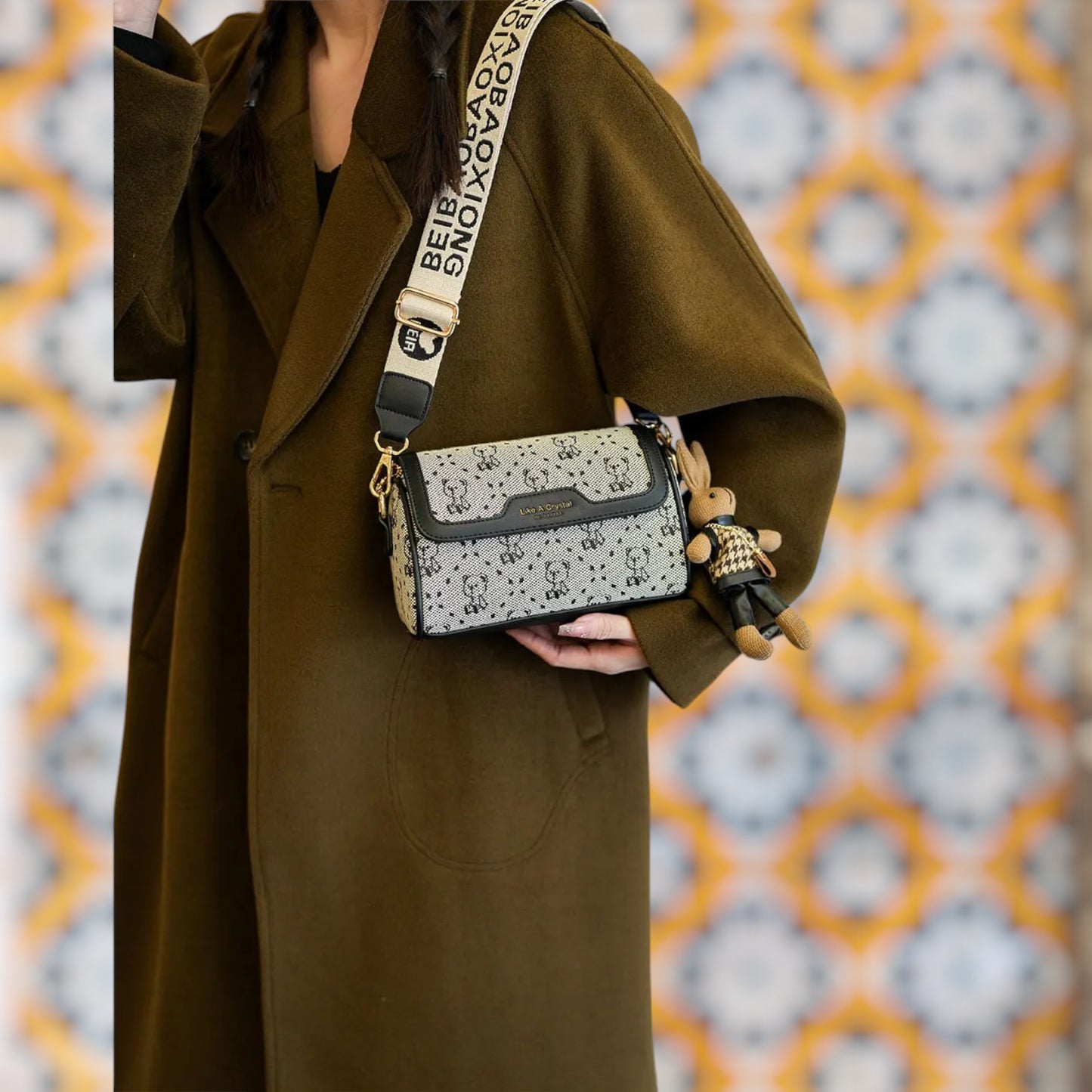 Sleek Bear Embroidered Crossbody Bag – Casual Elegance with Versatile Styling for 2024-the lalezar