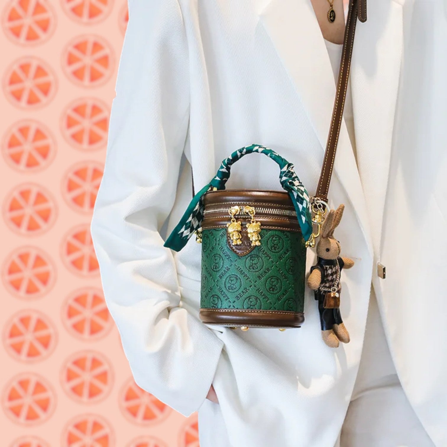 Chic Emerald Cylinder Crossbody - Women's Compact Phone & Essentials Bag-the lalezar