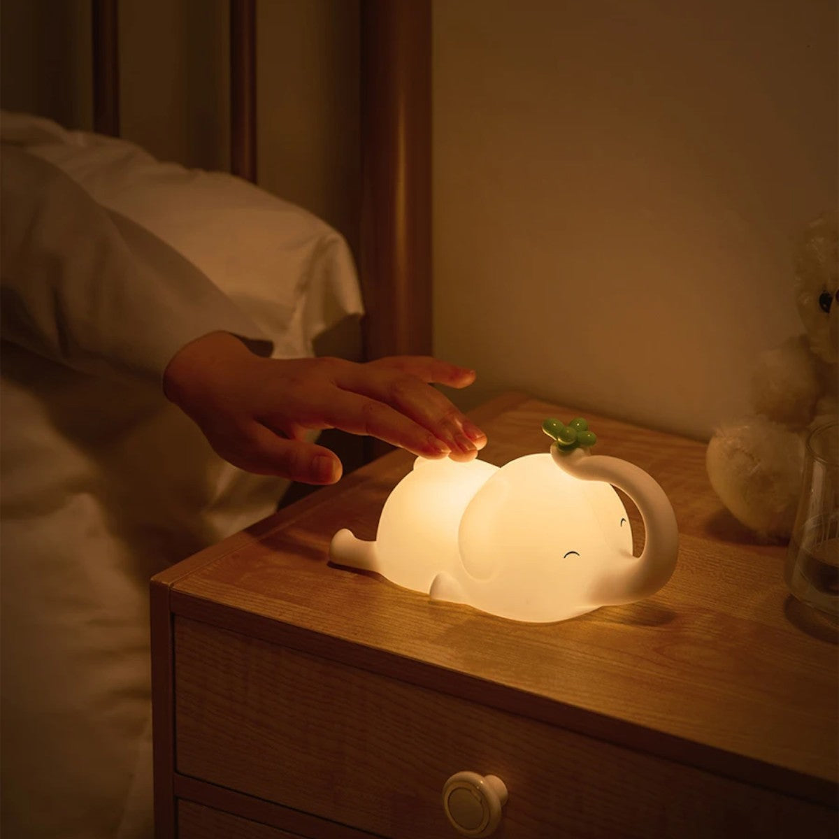 EllaFly Lumistand - The Multitasking Elephant Night Lamp-the lalezar