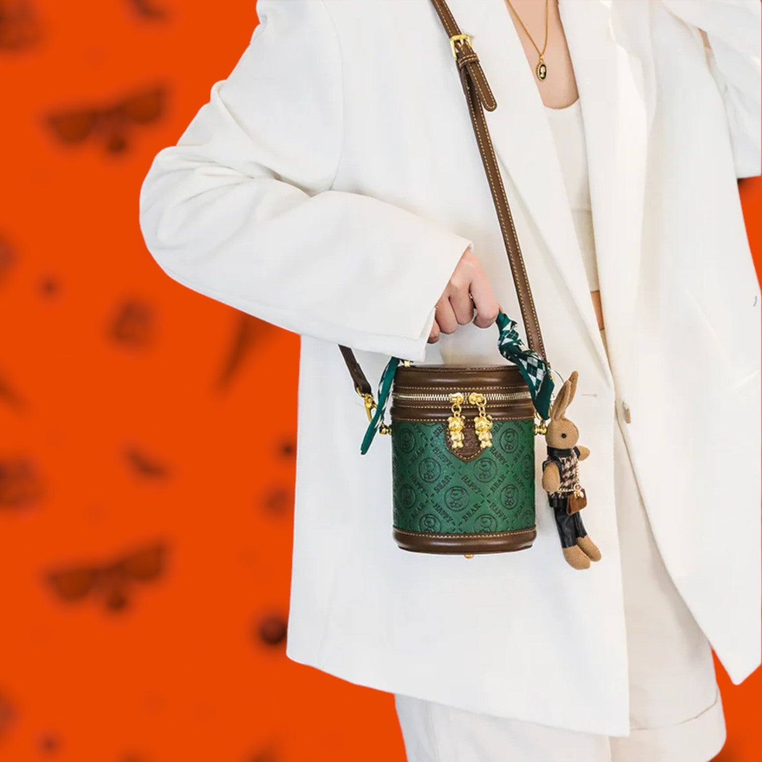 Chic Emerald Cylinder Crossbody - Women's Compact Phone & Essentials Bag-the lalezar