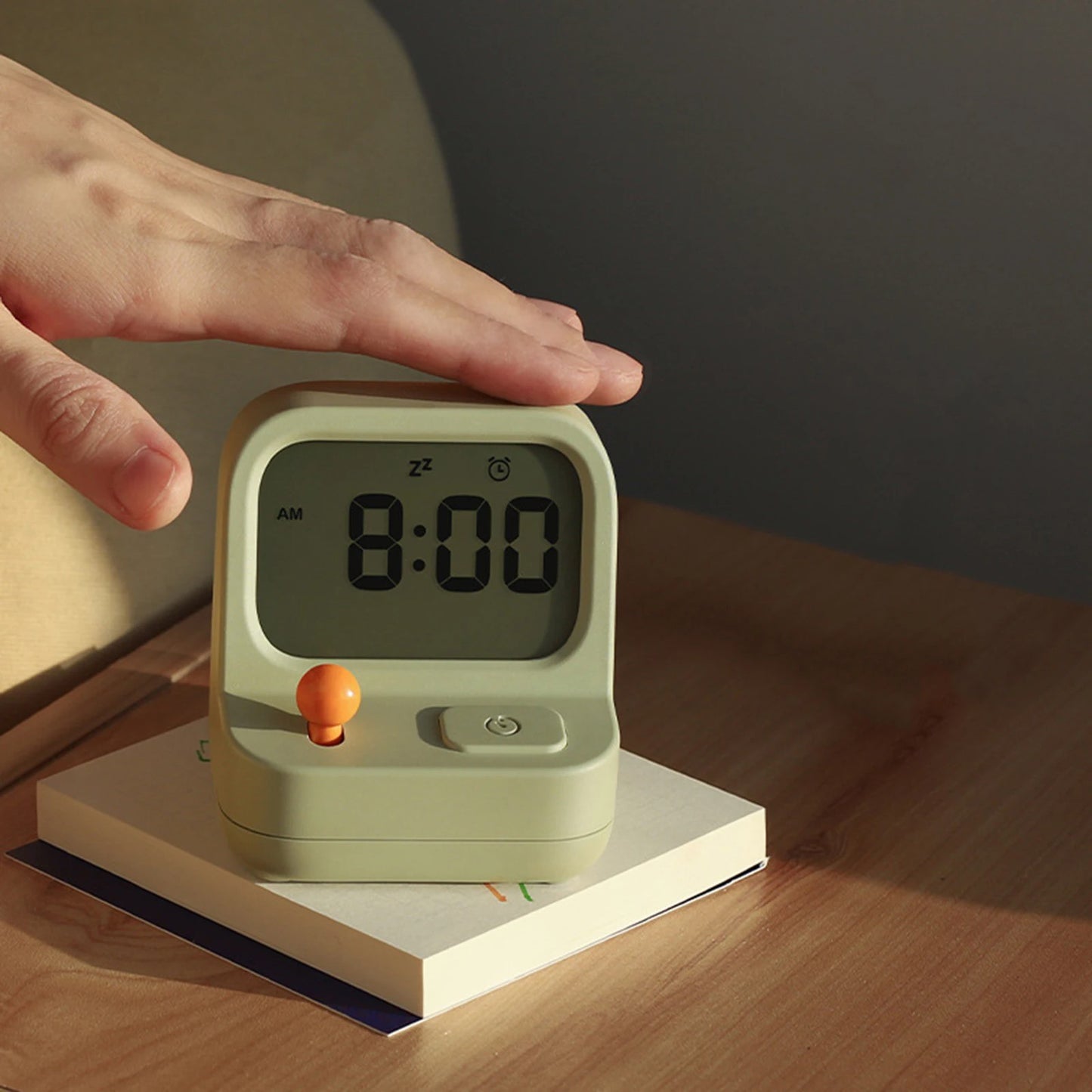 Retro Charm Table Alarm Clock - Timeless Design Meets Modern Simplicity!-the lalezar